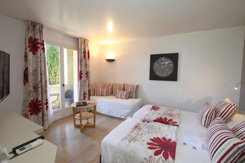 Val Baussenc, The Originals Relais Hotel Maussane les Alpilles Kültér fotó