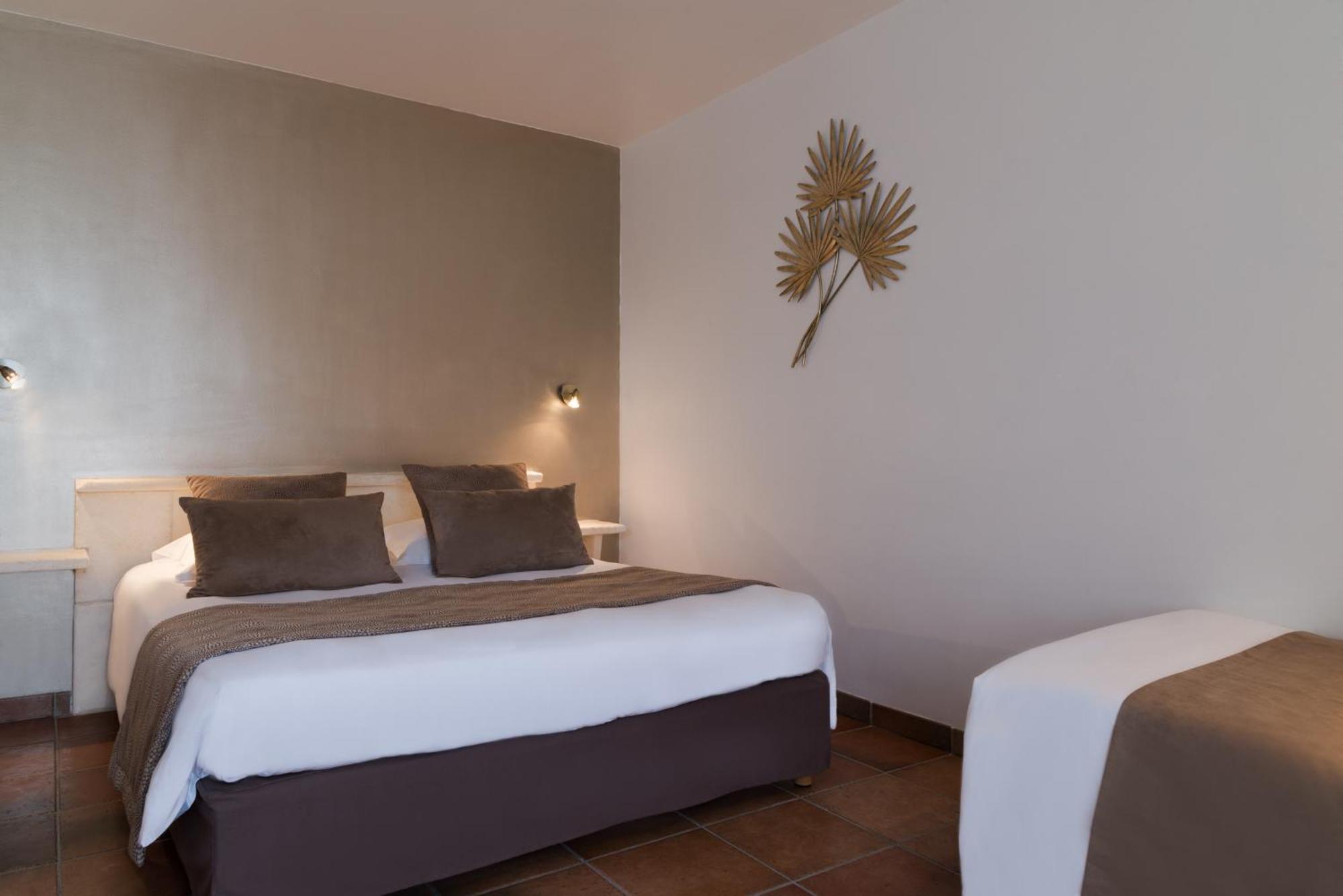 Val Baussenc, The Originals Relais Hotel Maussane les Alpilles Kültér fotó