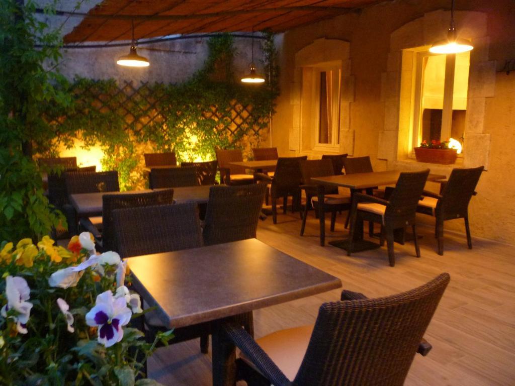 Val Baussenc, The Originals Relais Hotel Maussane les Alpilles Kültér fotó