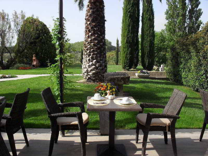Val Baussenc, The Originals Relais Hotel Maussane les Alpilles Kültér fotó